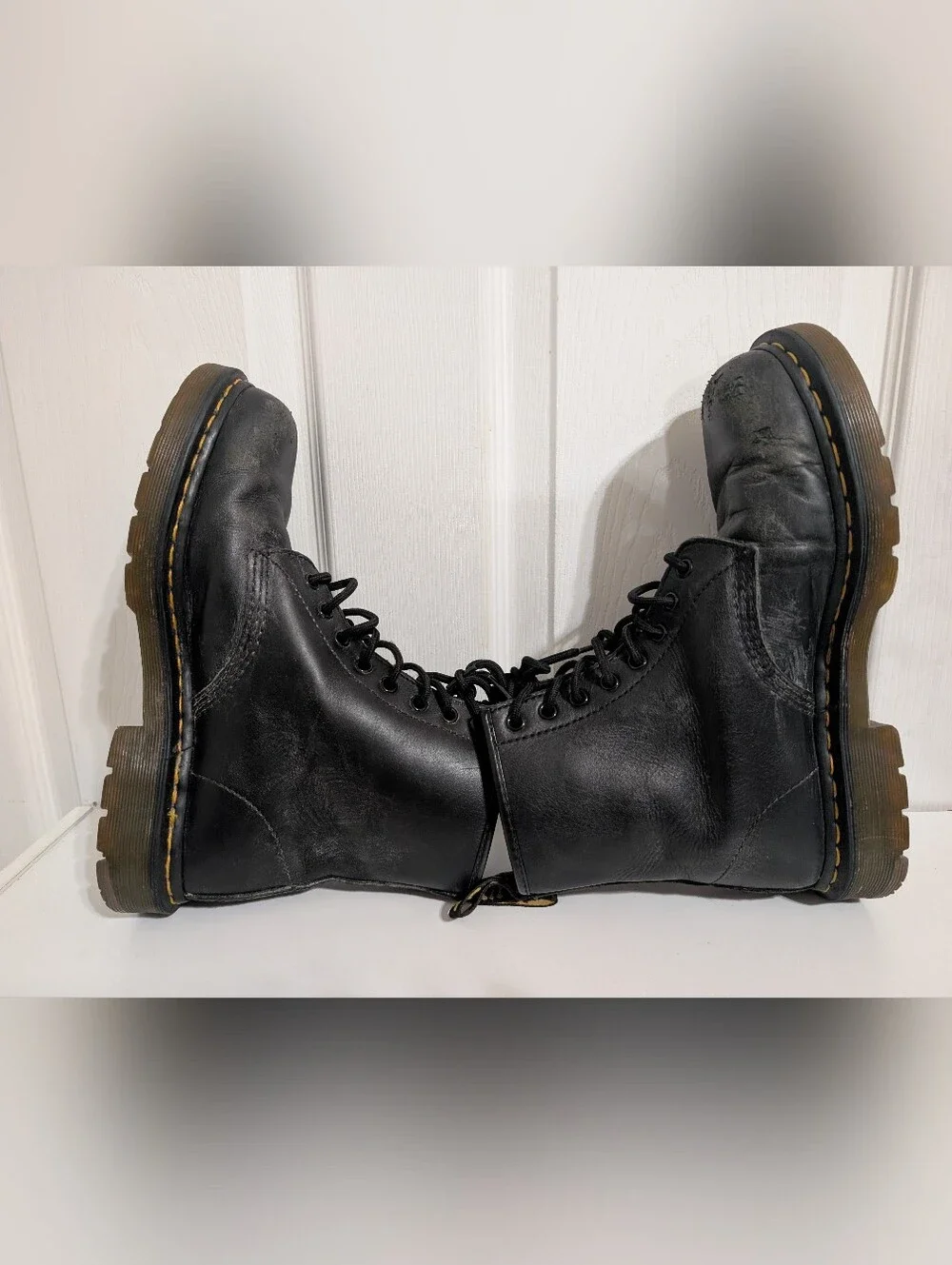 Dr Martens Boots Black Leather Shoes Mens Size 10, Womens-11